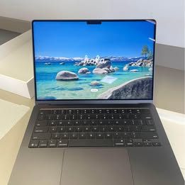 MCBOOK PRO